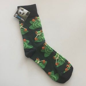 WWF tree frog socks *bundle 3 for $15, 5 for $20!*